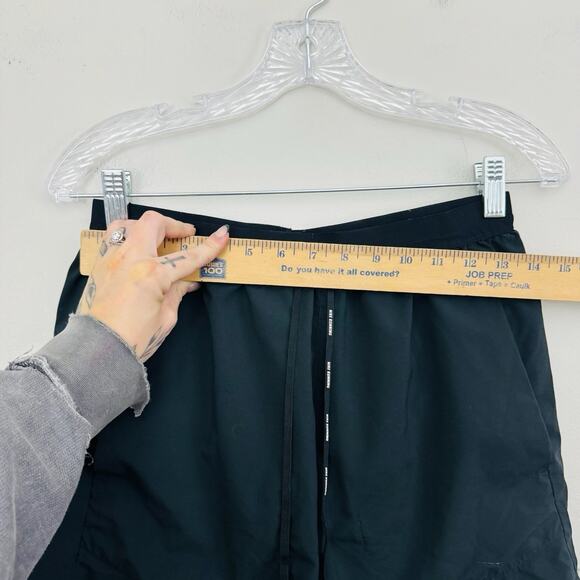 Nike Dri Fit Black Drawstring Athletic Shorts Men’s Size S - Picture 2 of 8